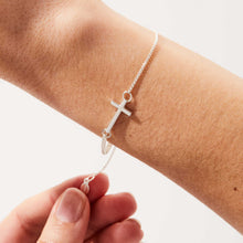 Load image into Gallery viewer, Pull Chain Cross Bracelet