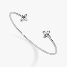 Load image into Gallery viewer, Crystal Logo Star Flex Cuff