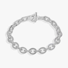 Load image into Gallery viewer, Delicate Oval Link Crystal Chain Toggle Bracelet