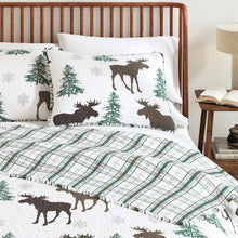 Load image into Gallery viewer, Lodge Quilt - Wilderness Collection