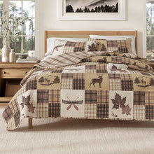 Load image into Gallery viewer, Redwood Lodge Quilt Set