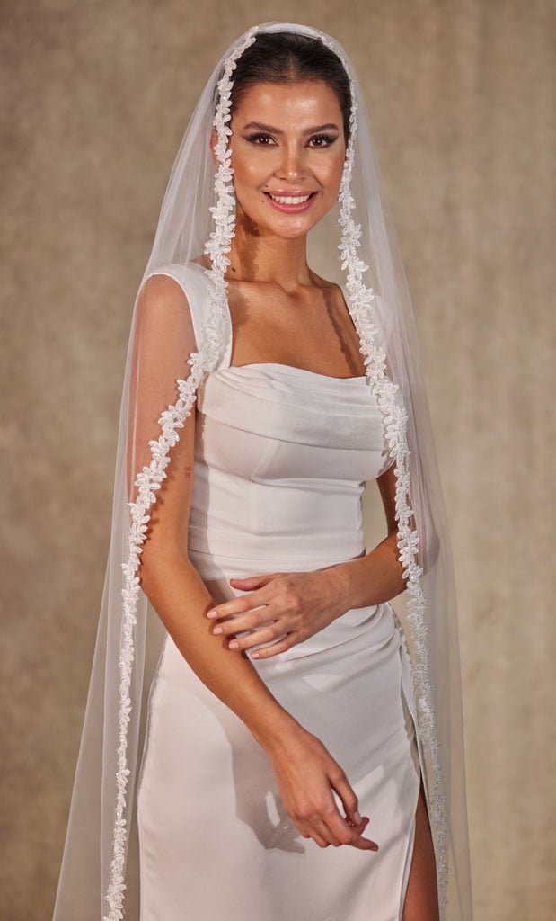 Flower Lace Bridal Veil- D216