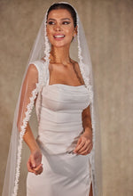 Load image into Gallery viewer, Flower Lace Bridal Veil- D216