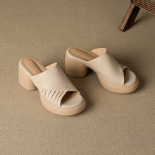 Load image into Gallery viewer, Women's Ruched Block Heel Slides | Open-Toe Lambskin Leather Mules