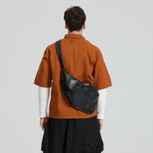 Load image into Gallery viewer, Retro French Croissant Pleated Crossbody Bag – Large Capacity Oil-Wax PU Leather