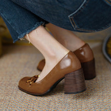 Load image into Gallery viewer, Women's Retro Square Toe Chunky Heel Pumps - French Style Block Heel Shoes