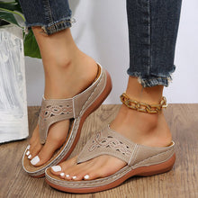 Load image into Gallery viewer, Women's Rhinestone Wedge Sandals | Clip-Toe PU Platform Beach Shoes