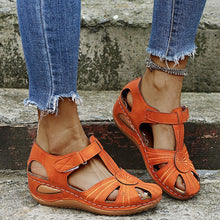 Load image into Gallery viewer, Cutout Round-Toe Velcro Beach Sandals