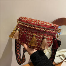Load image into Gallery viewer, Casual Travel Tassel Woven Shoulder Bag
