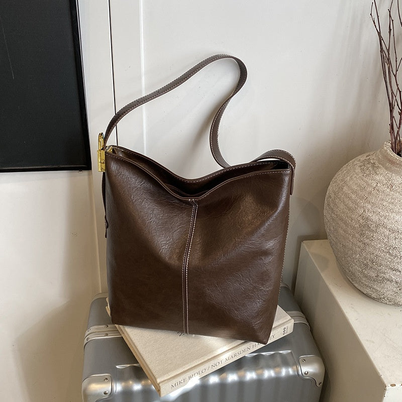 Korean-Style Large Capacity Textured PU Leather Bucket Shoulder Bag | Retro Soft Leather Handbag