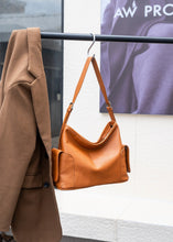 Load image into Gallery viewer, Women's Genuine Leather Tote Bag – Minimalist Commuter Shoulder Bag