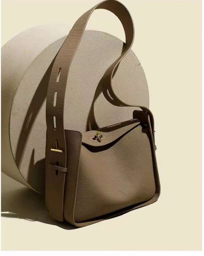 Genuine Leather Crossbody Underarm Bag | Commuter Streetwear Shoulder Bag