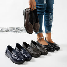 Load image into Gallery viewer, Women's Chanel-Style Flat Loafers with Metal Buckle &amp; Tassel Detail