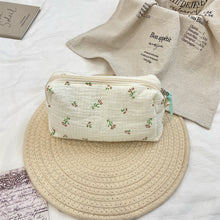 Load image into Gallery viewer, Floral Makeup Bag Large Capacity Cosmetic Organizer Travel Pouch