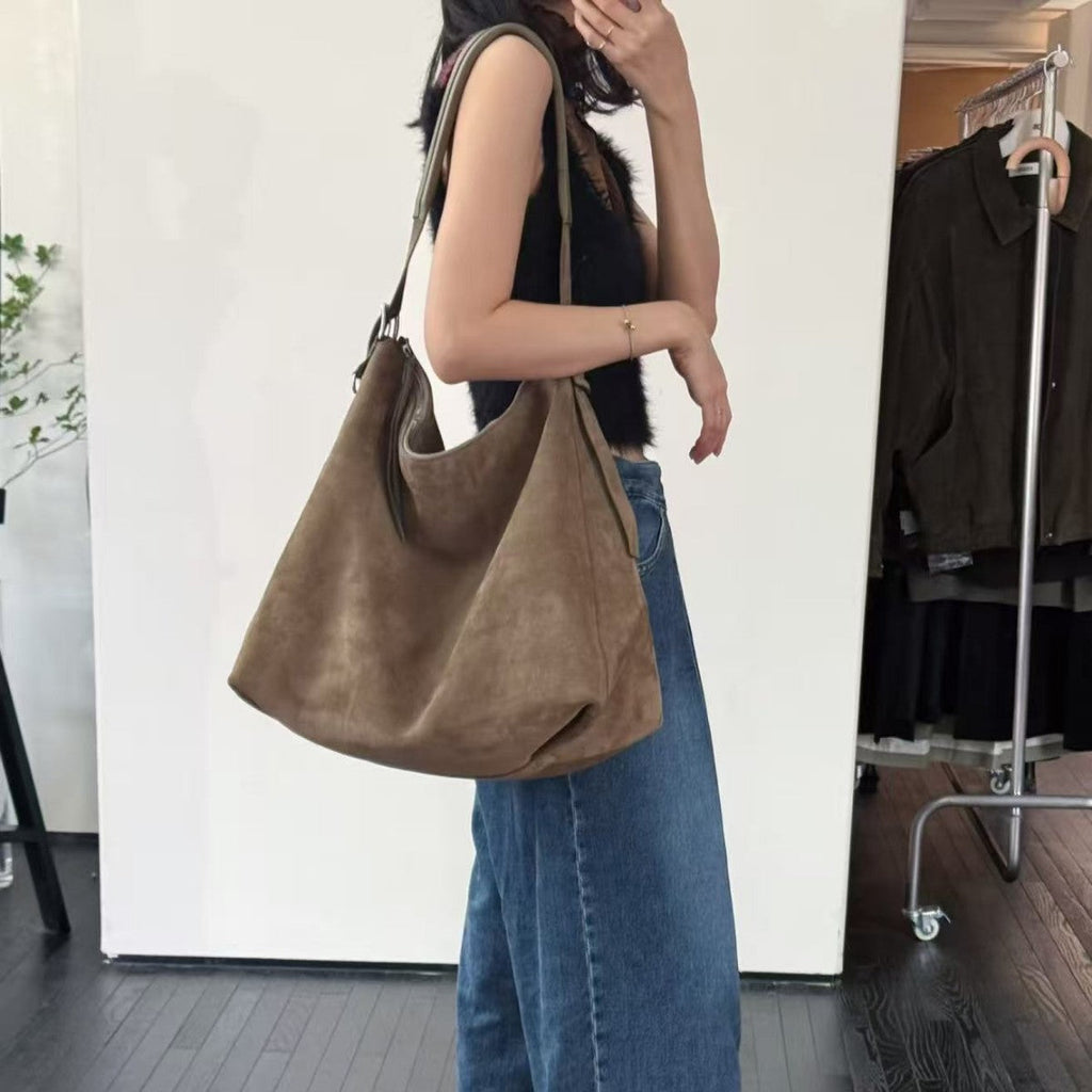 Women's High-Capacity Genuine Leather Shoulder Bag – Pillow-Shaped Commuter Bag