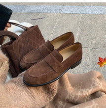 Load image into Gallery viewer, Women's British-Style Retro Loafers | Cowhide Leather Chunky Platform Flats