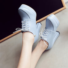 Load image into Gallery viewer, Women's Chunky Heel Lace-Up Pumps | Vintage Round Toe Platform Shoes