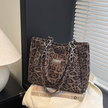 Load image into Gallery viewer, Leopard Print Tote Bag For Women – PU Leather Shoulder Bag | Trendy 2025 Style