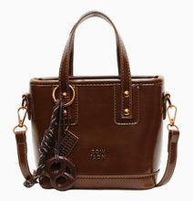 Load image into Gallery viewer, Women's Crossbody Bucket Bag - PU Leather Urban Minimalist Shoulder Bag with Adjustable Strap