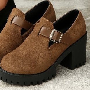 Women's Chunky Suede High Heels - Round Toe Block Heel Pumps