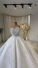 Load image into Gallery viewer, Luxury Wedding Dress | Ball Gown Bridal Dress GD106