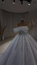 Load image into Gallery viewer, Midnight Elegance Crystal Luxury Wedding Dress GD103
