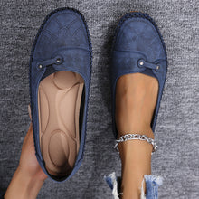 Load image into Gallery viewer, Women's Retro Flat Loafers - Comfortable Slip-On Shoes for Everyday Wear
