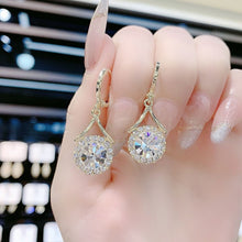 Load image into Gallery viewer, Elegant Sparkling Dangle  Rhinestone Earrings (MAC324)
