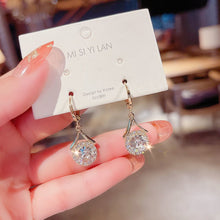 Load image into Gallery viewer, Elegant Sparkling Dangle  Rhinestone Earrings (MAC324)
