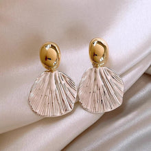 Load image into Gallery viewer, Everyday Chic Artisan Texture Drop Earrings (MAC323)