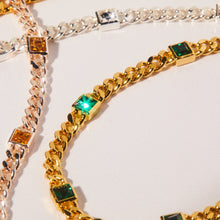 Load image into Gallery viewer, May Birthstone Emerald Curb Chain Bracelet