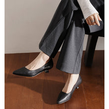 Load image into Gallery viewer, Women's Pointed-Toe Kitten Heel Pumps | Washed Full-Grain Cowhide Office Shoes