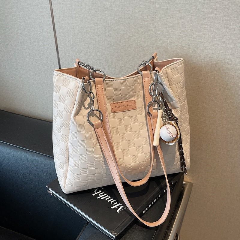 High Capacity Commuter Tote Bag – PU Leather Women's Shoulder Bag with Chain Strap
