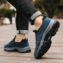 Load image into Gallery viewer, Men's Breathable Slip-On Sneakers