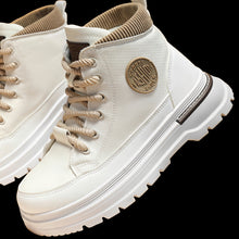 Load image into Gallery viewer, Men's Lightweight Breathable Canvas Sneakers - Casual Lace-Up Athletic Shoes