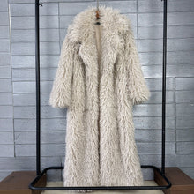 Load image into Gallery viewer, Womens Elongated Wool Coat With A Tailored Lapel