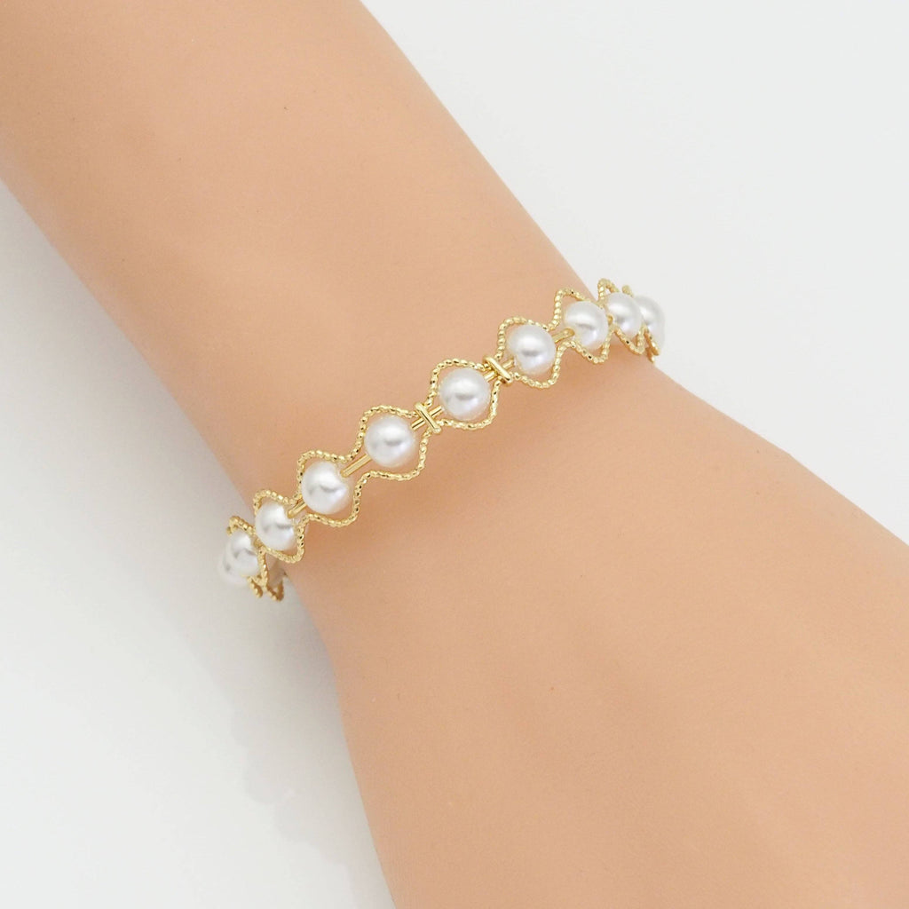 White Pearl Gold Adjustable Bracelet, Sku#B368