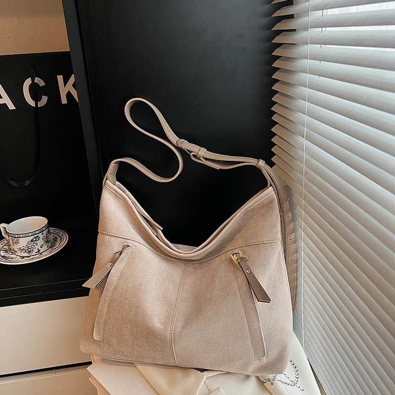 Large Capacity Women's Suede Bucket Bag – Winter Commuter Shoulder Bag