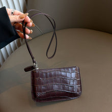 Load image into Gallery viewer, Premium Oil-Waxed Cowhide Leather Neck Wallet Cardholder Coin Purse - Crocodile Pattern Card Holder
