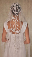 Load image into Gallery viewer, Flower Embroideried Wedding Veil- D230