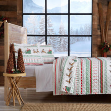 Load image into Gallery viewer, Christmas Quilt - Festive Collection