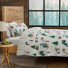 Load image into Gallery viewer, Christmas Quilt - Mittens Collection