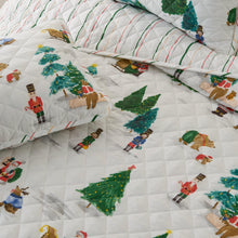 Load image into Gallery viewer, Christmas Quilt - Mittens Collection