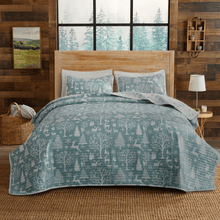 Load image into Gallery viewer, Lodge Woods Quilt - Winter Solstice Collection