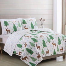 Load image into Gallery viewer, Holiday Quilt - Holly Collection