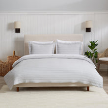 Load image into Gallery viewer, Solid Striped Quilt - Virginia Collection