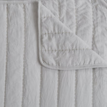 Load image into Gallery viewer, Solid Striped Quilt - Virginia Collection