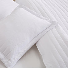 Load image into Gallery viewer, Solid Striped Quilt - Virginia Collection