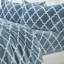 Load image into Gallery viewer, Printed Plush Sheet - Velvet Luxe Lattice Collection