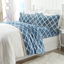 Load image into Gallery viewer, Printed Plush Sheet - Velvet Luxe Lattice Collection
